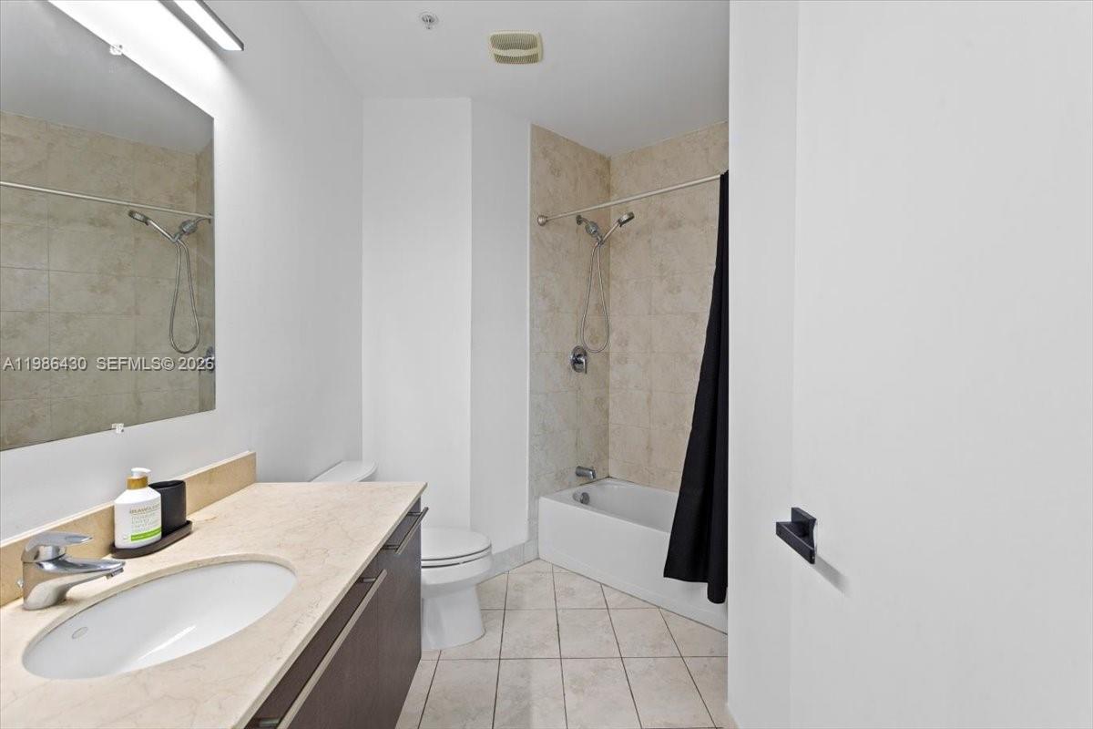 1900 N Bayshore Dr # 1016