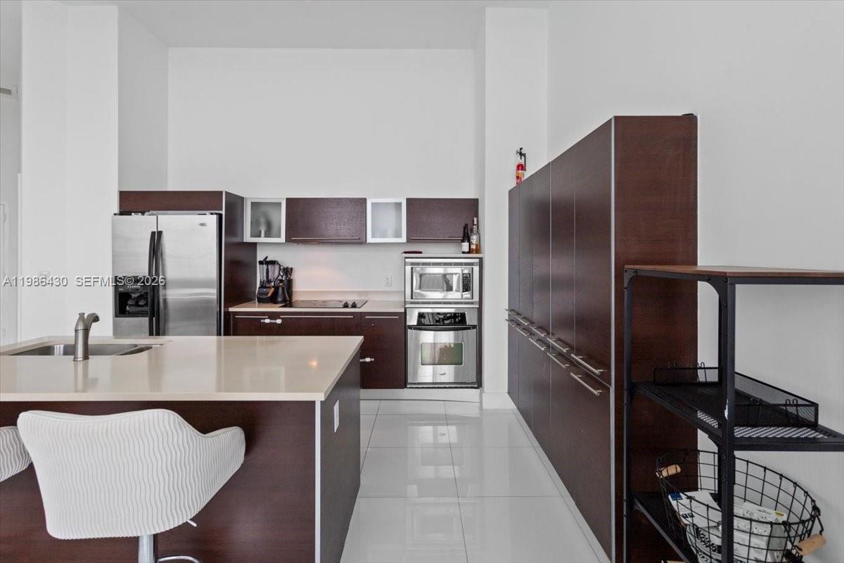 1900 N Bayshore Dr # 1016