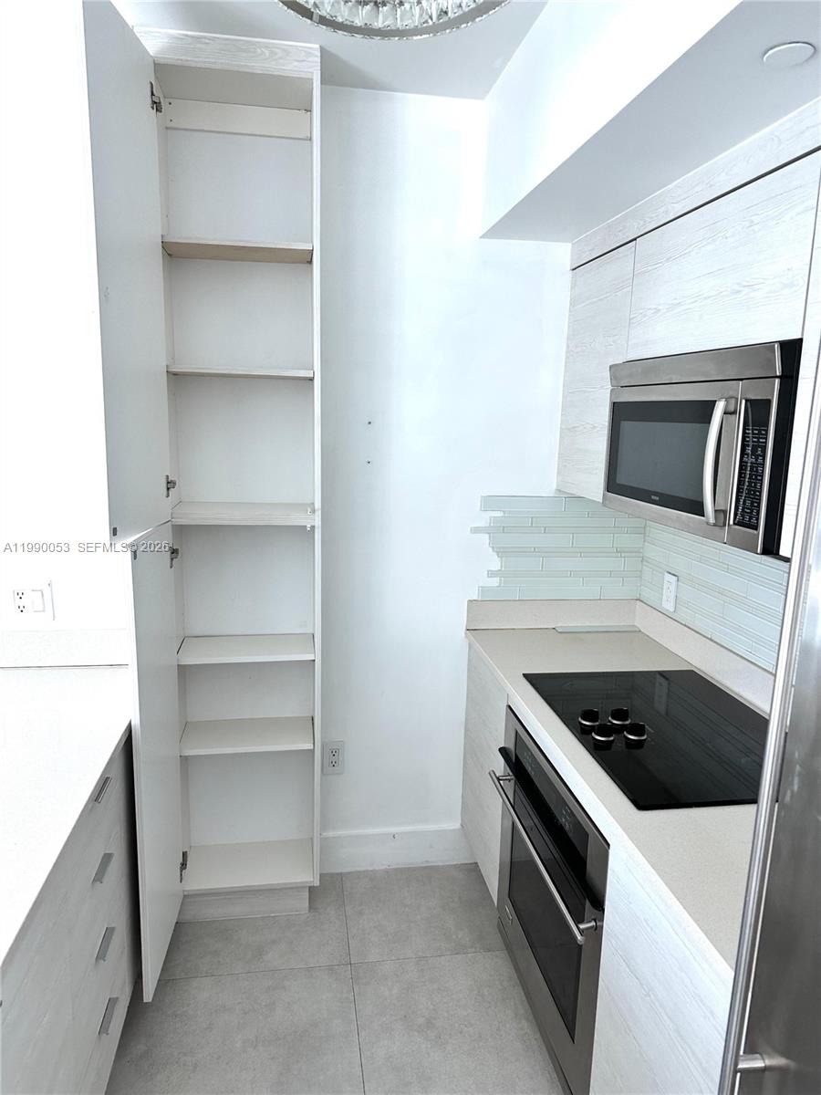 55 SE 6th St # 3902