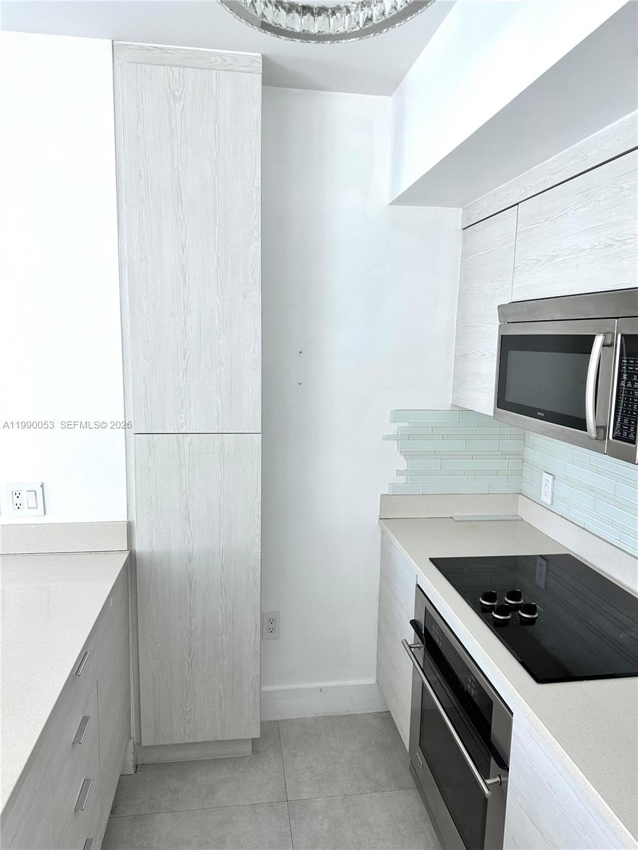 55 SE 6th St # 3902