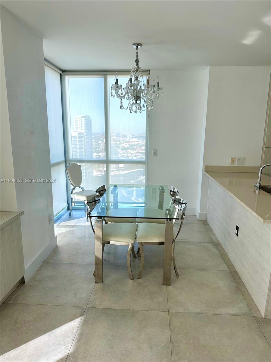 55 SE 6th St # 3902