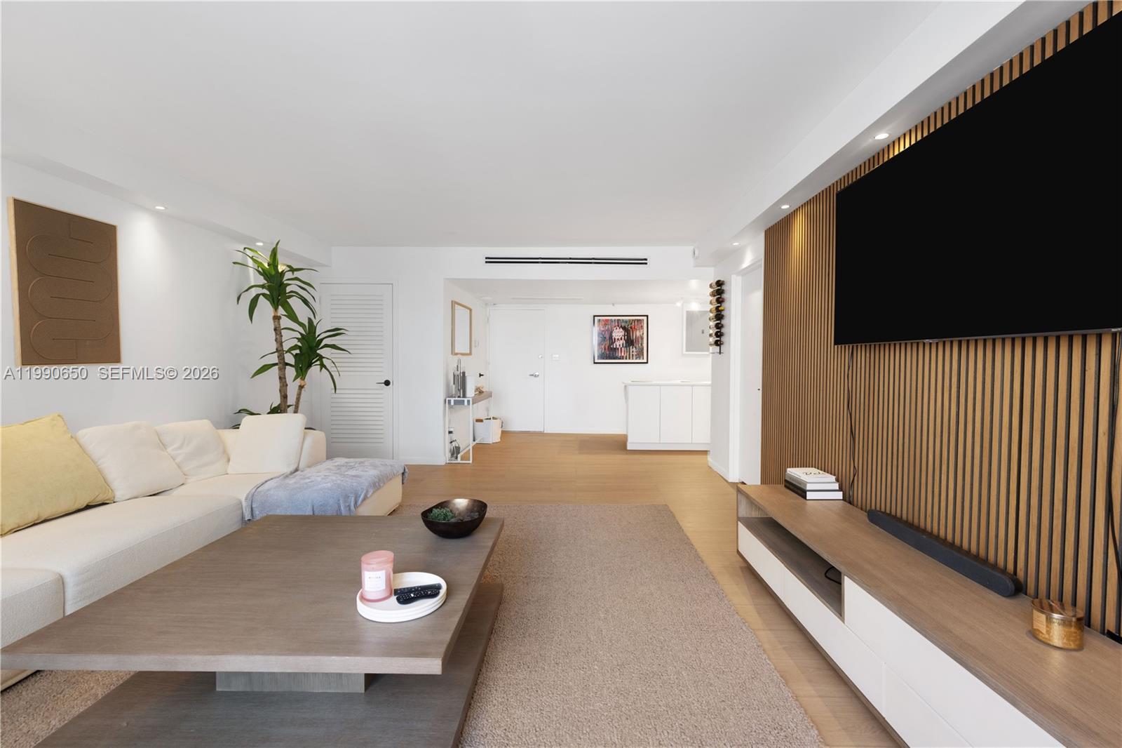 5161 Collins Ave # 411