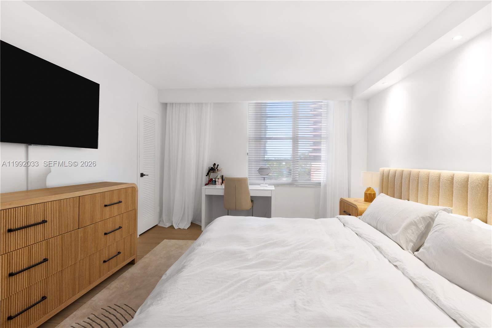 5161 Collins Ave # 410