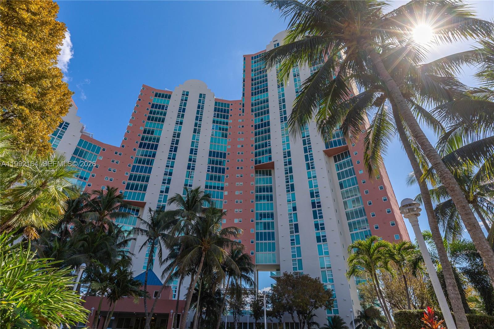 3370 NE 190th St # 2007