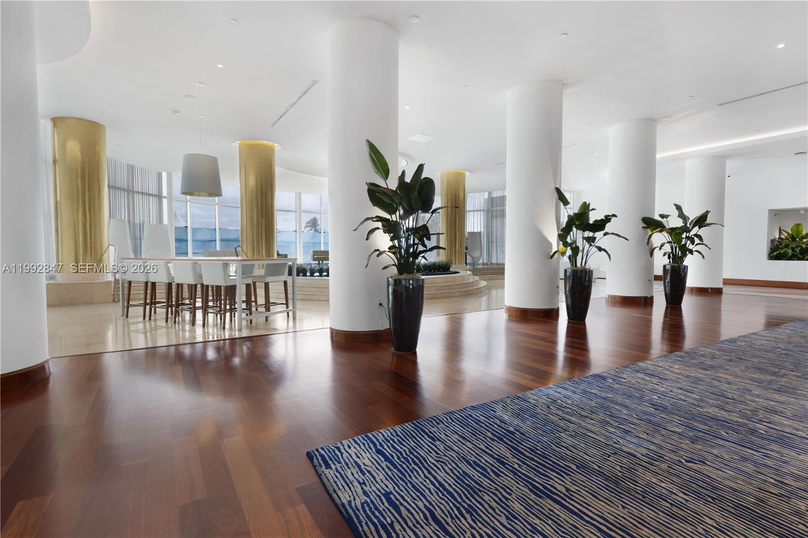 5161 Collins Ave # 410