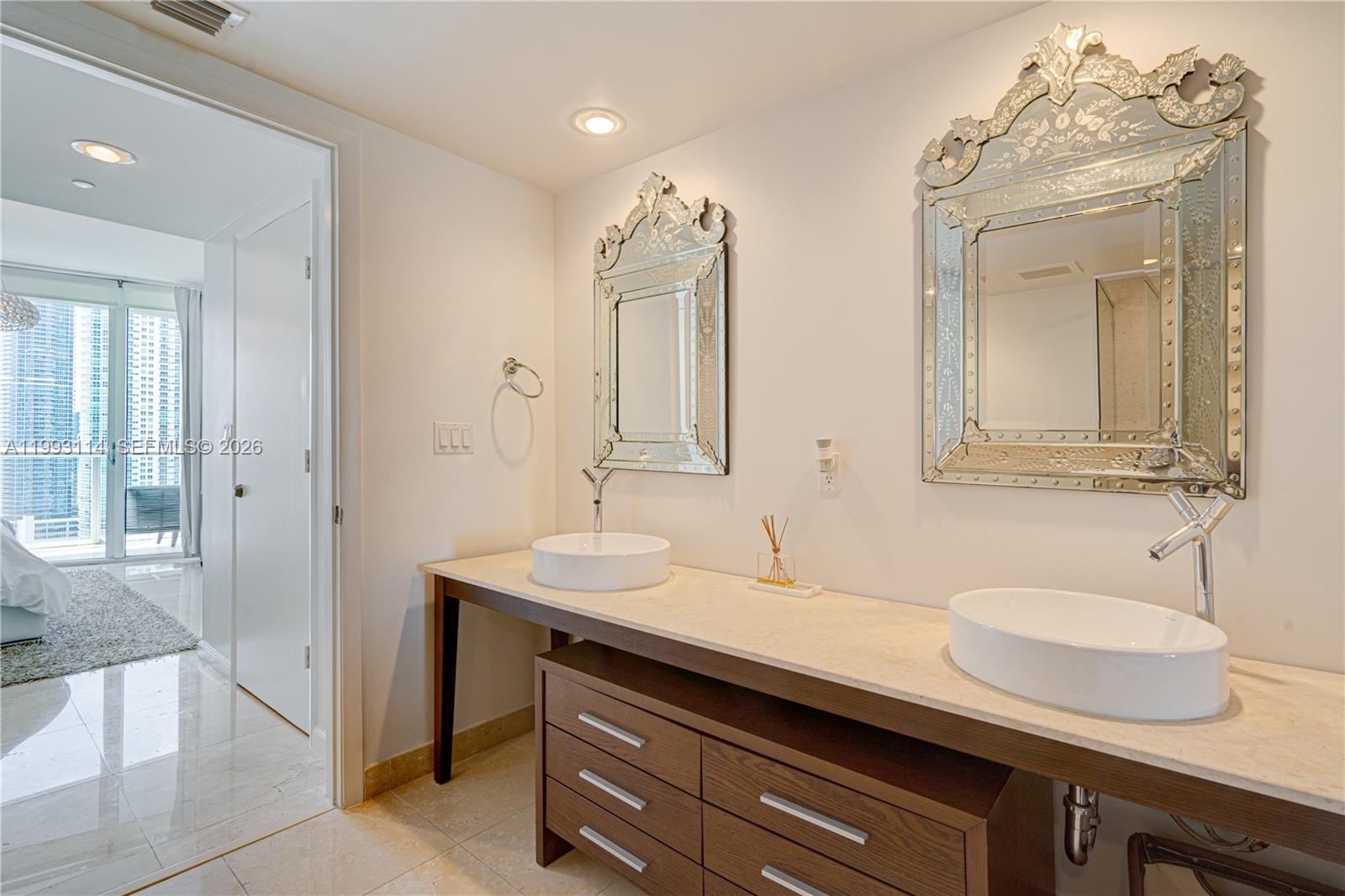 495 Brickell Ave # 3505