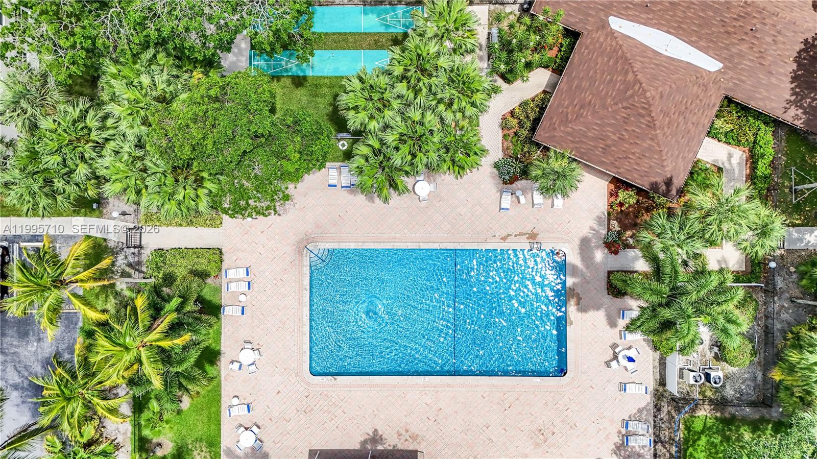 3301 S Palm Aire Dr # 106