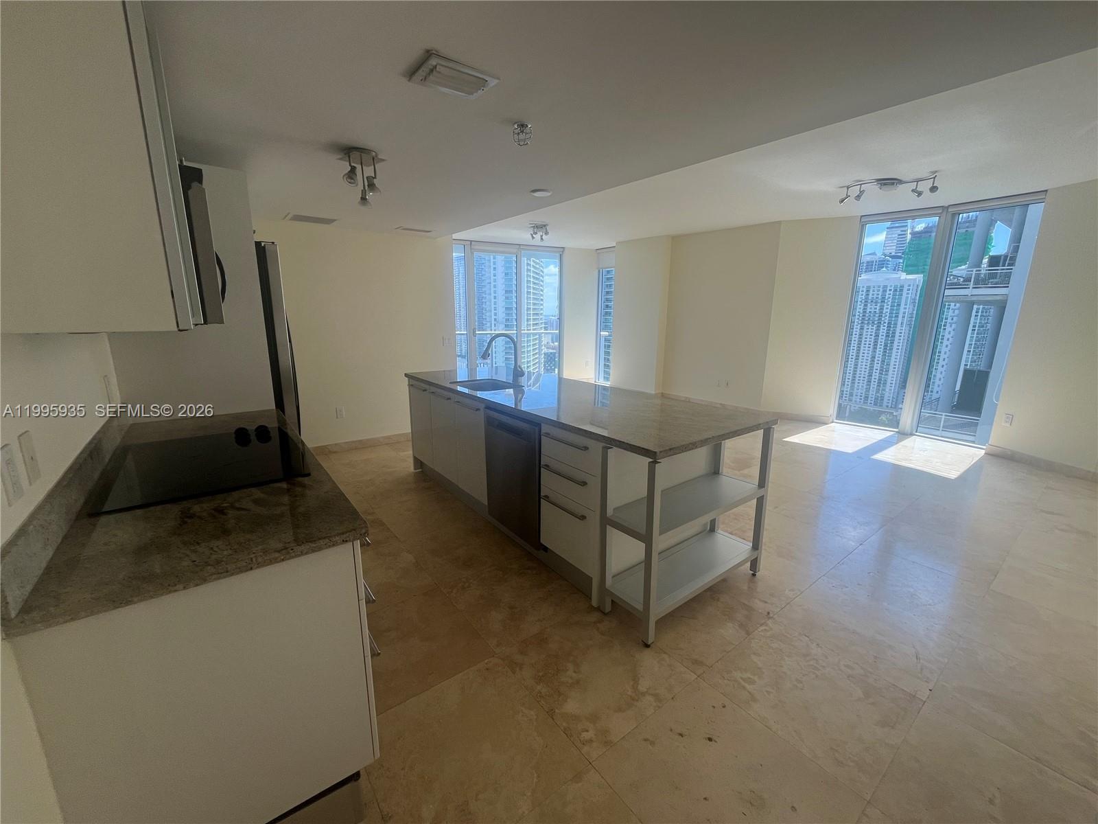 185 SW 7th St # 3211
