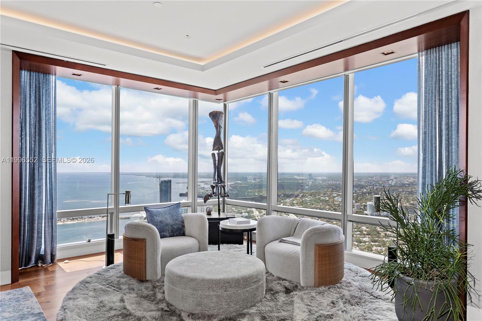 1425 Brickell Ave Unit: PH4BCD