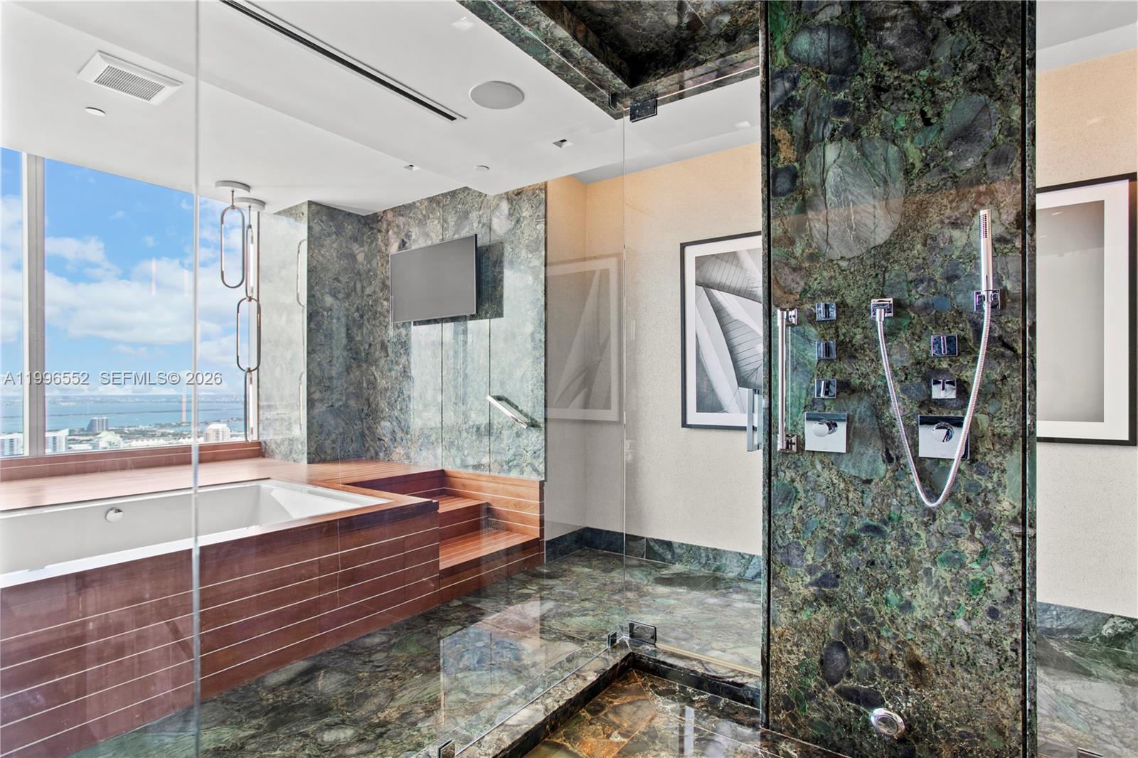 1425 Brickell Ave Unit: PH4BCD