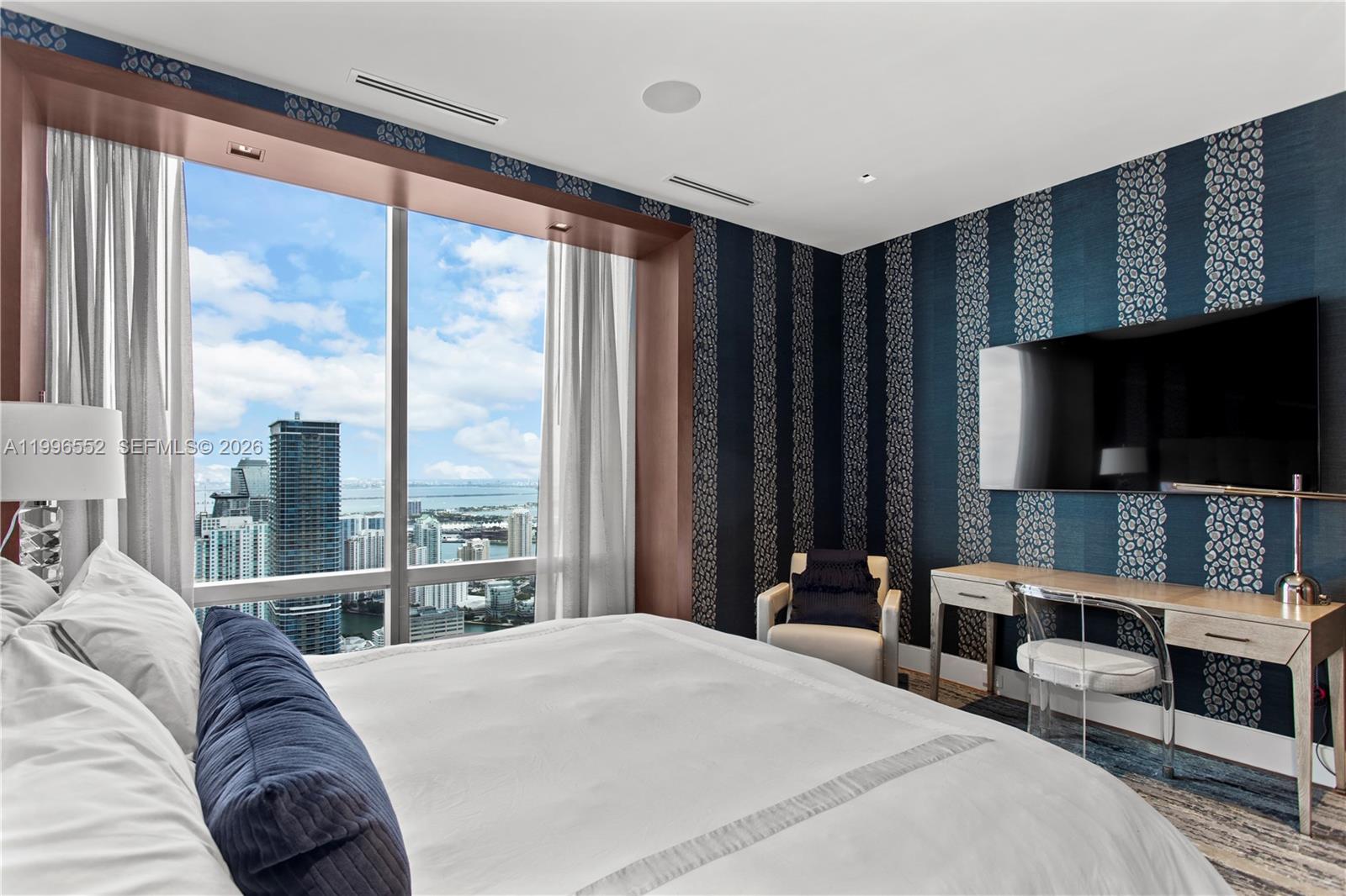 1425 Brickell Ave Unit: PH4BCD