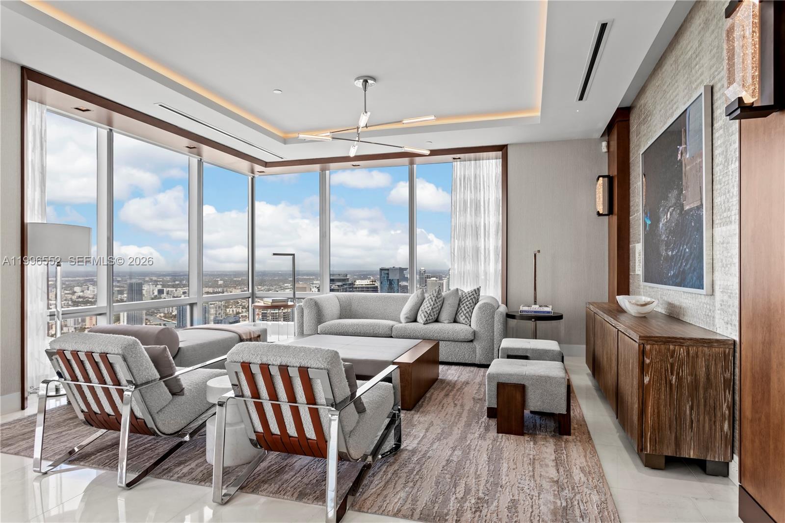 1425 Brickell Ave Unit: PH4BCD