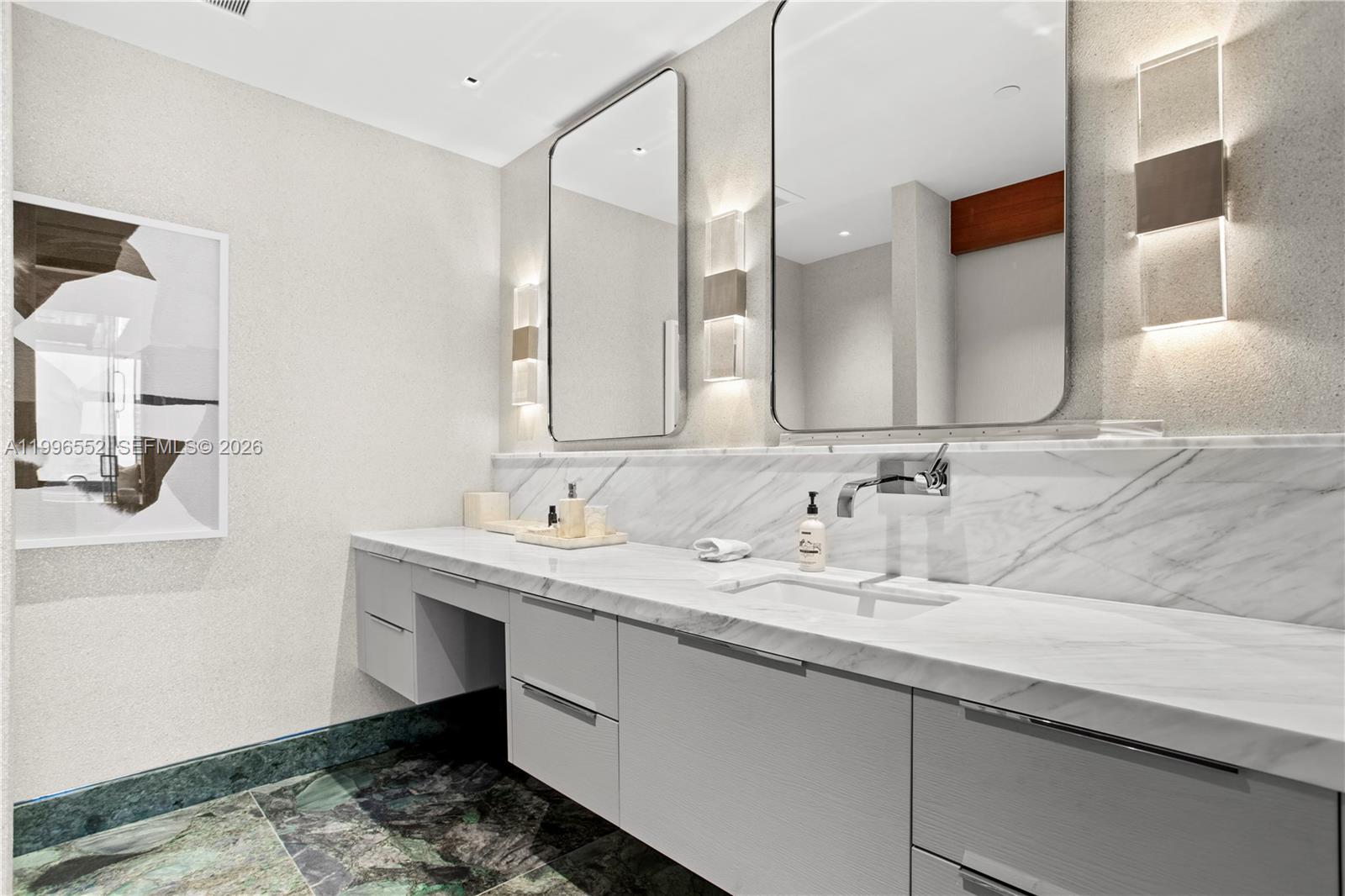 1425 Brickell Ave Unit: PH4BCD