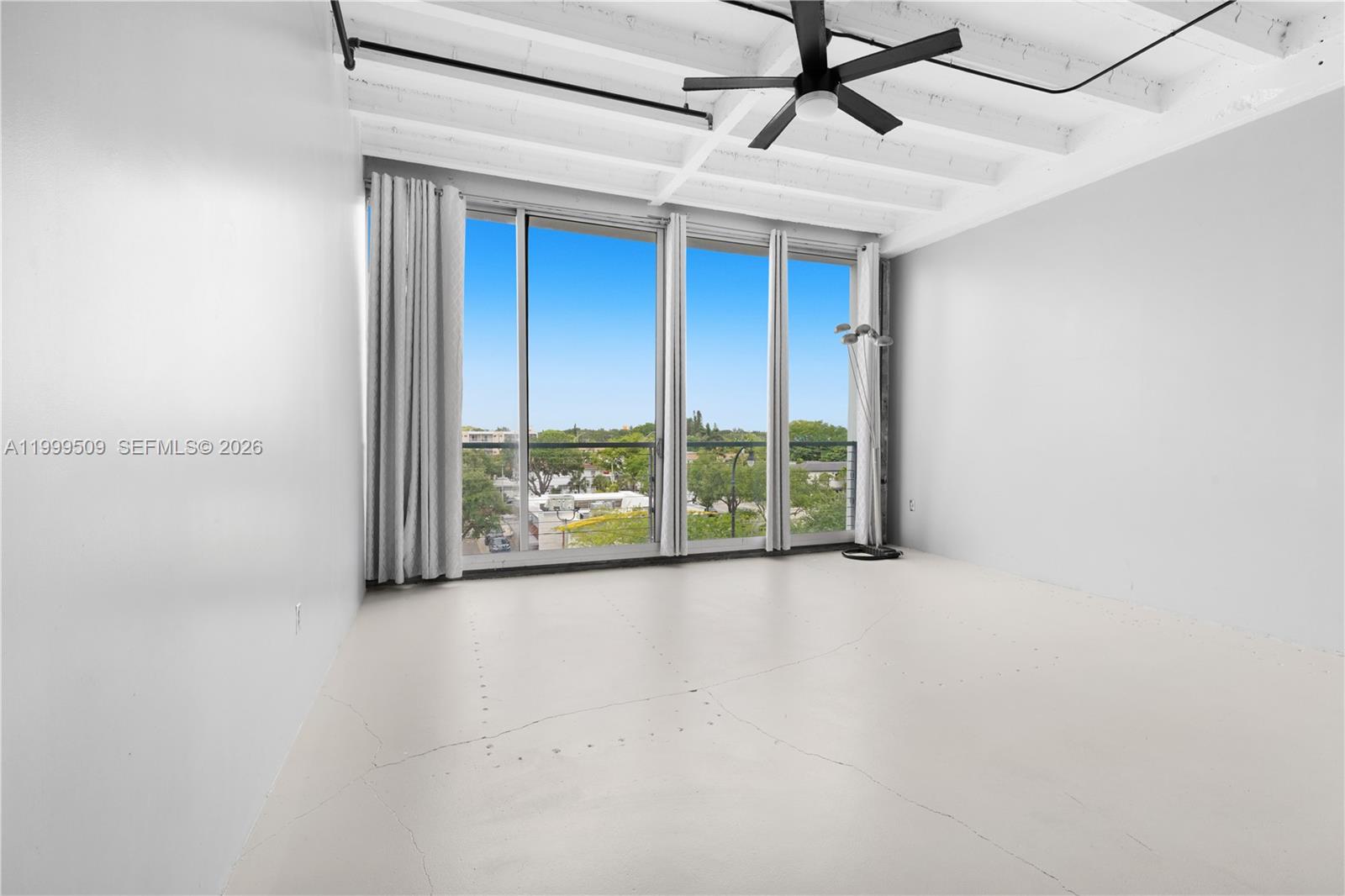 8101 Biscayne Blvd # 414 Unit: R-414