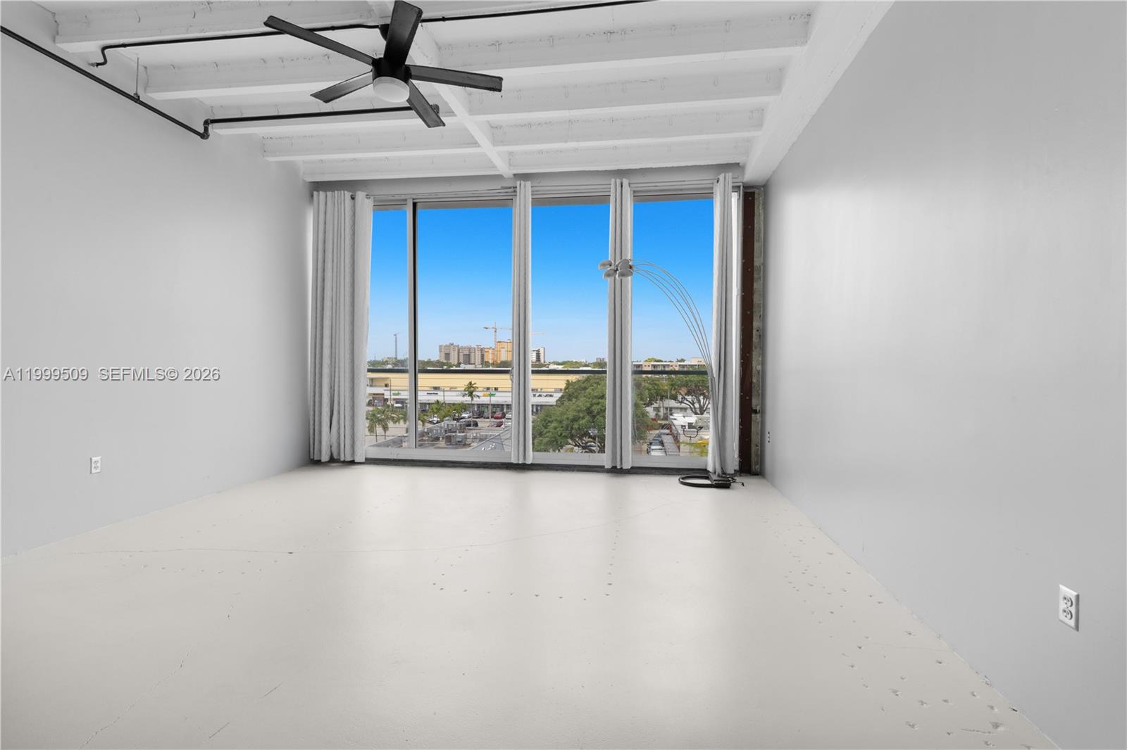 8101 Biscayne Blvd # 414 Unit: R-414