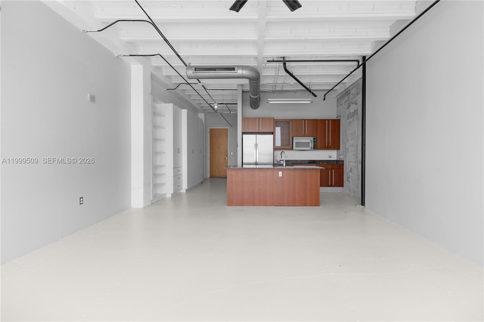 8101 Biscayne Blvd # 414 Unit: R-414