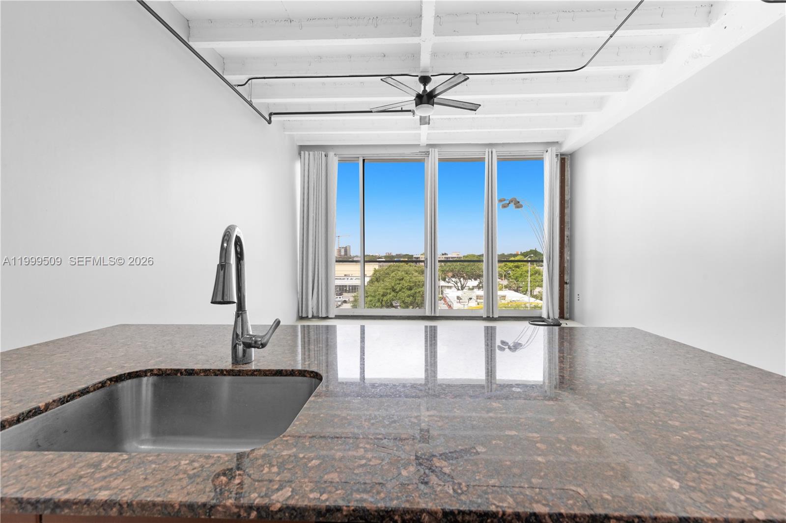 8101 Biscayne Blvd # 414 Unit: R-414