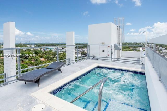 8101 Biscayne Blvd # 414 Unit: R-414