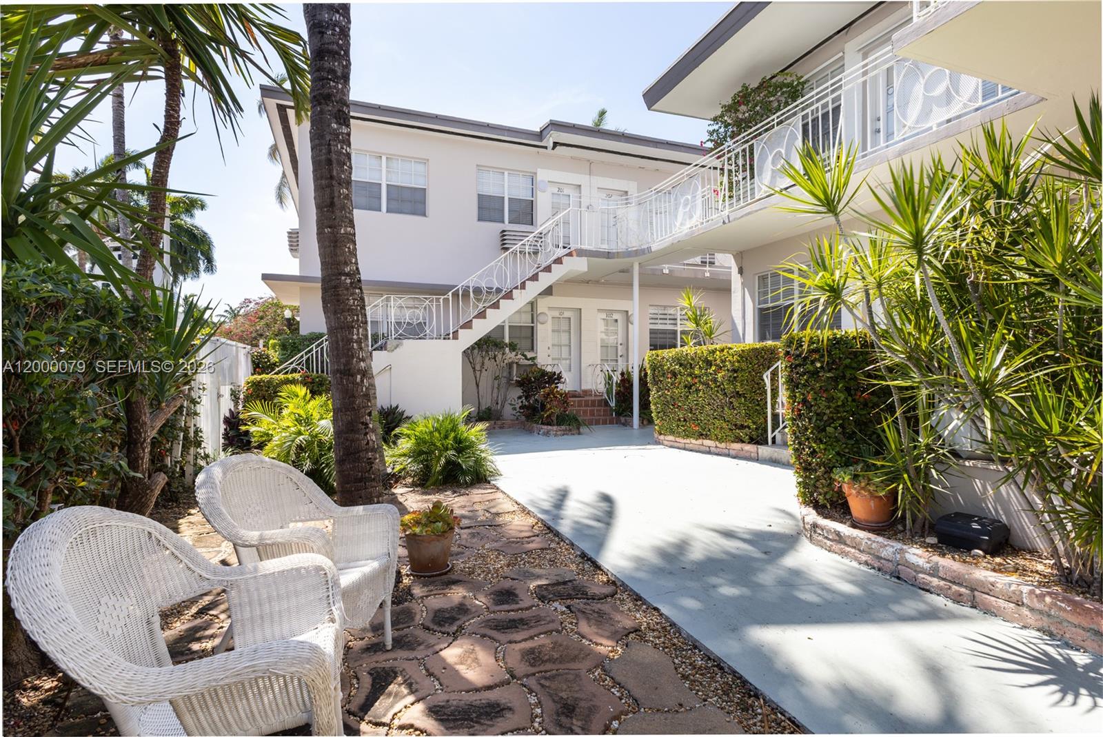 717 Espanola Way # 110