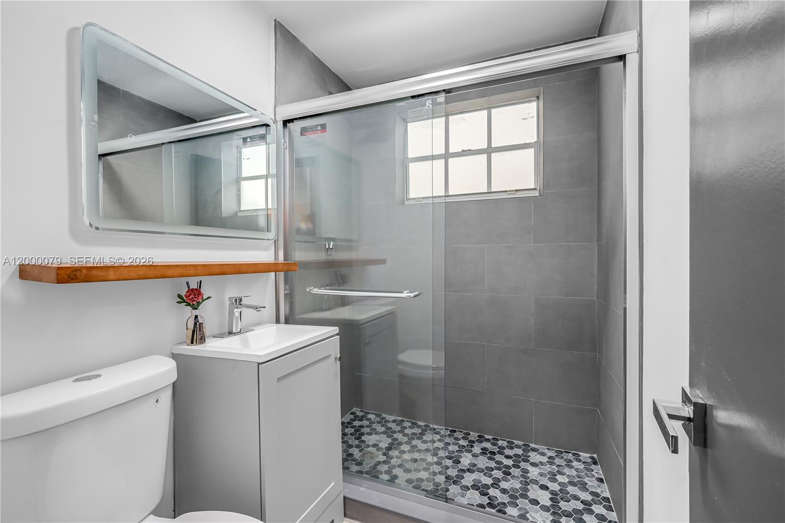 717 Espanola Way # 110