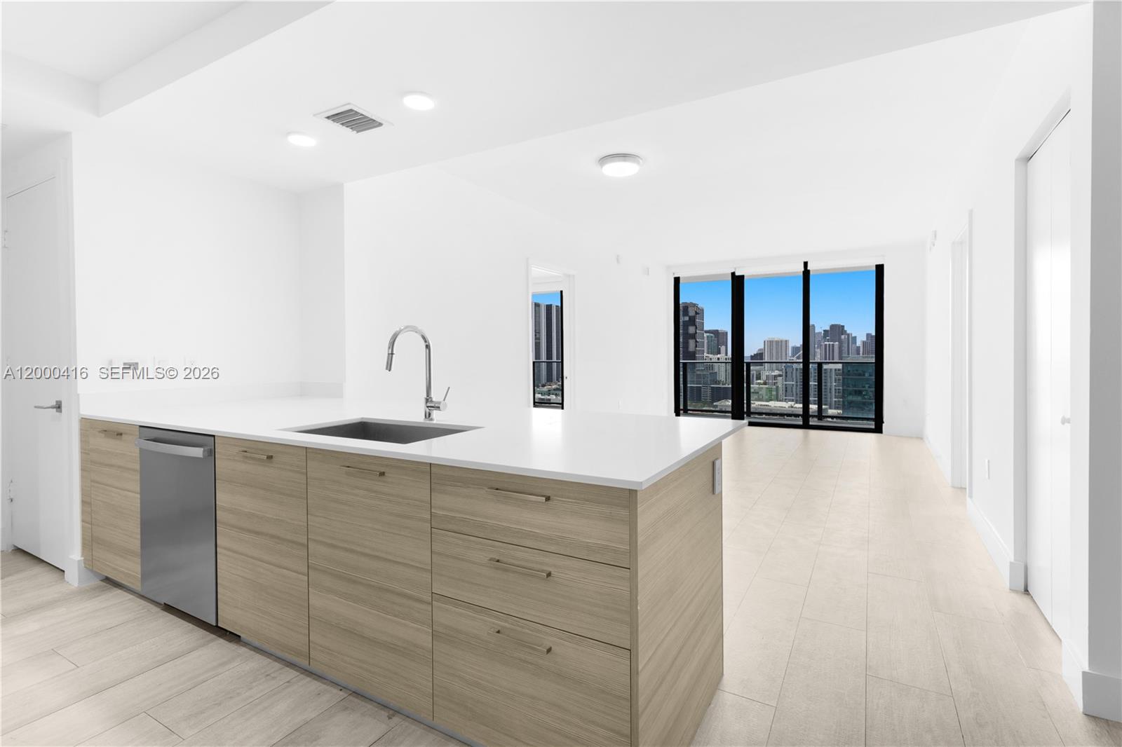 121 NE 34th St # 2602