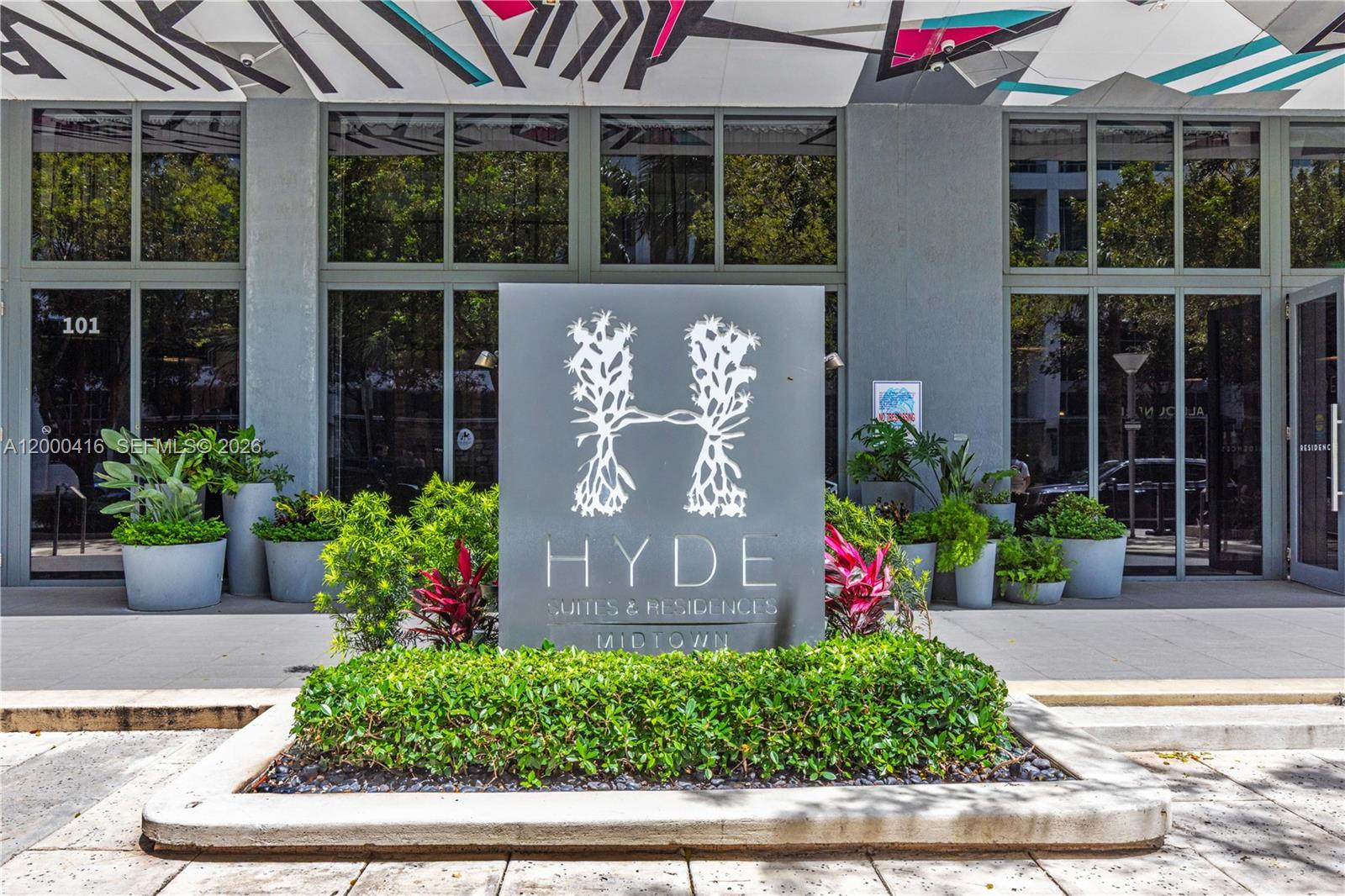 121 NE 34th St # 2602