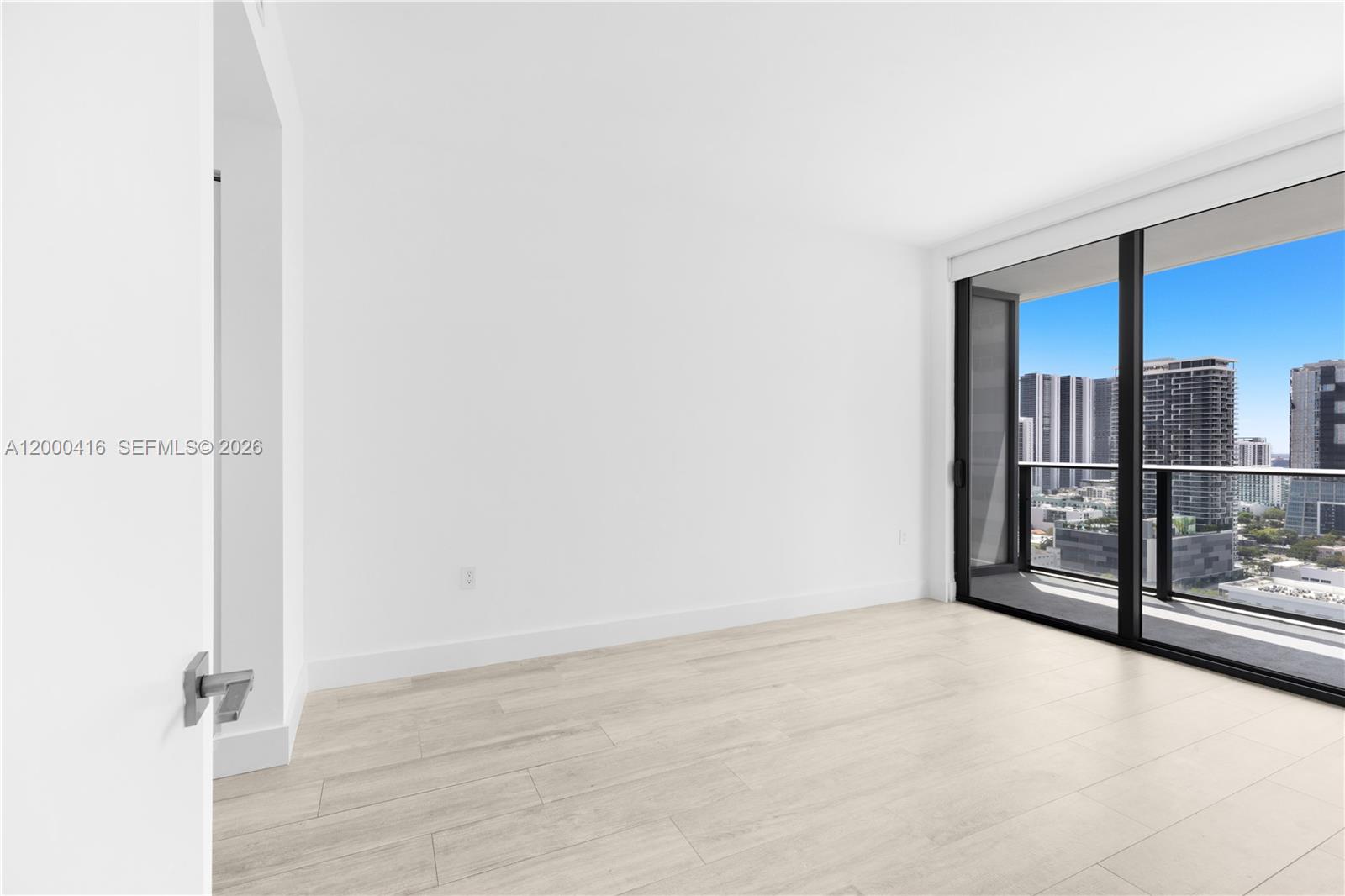 121 NE 34th St # 2602