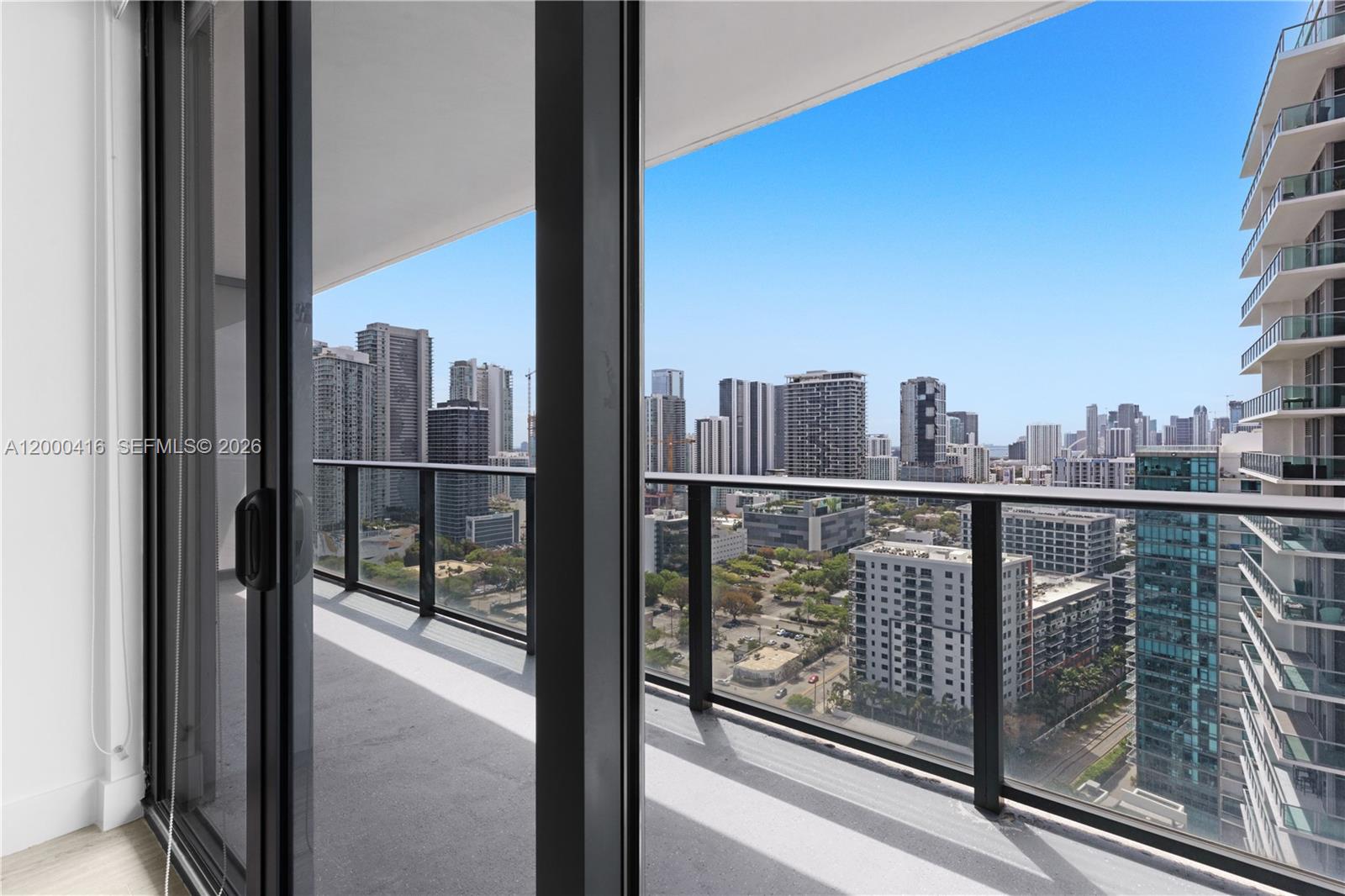 121 NE 34th St # 2602