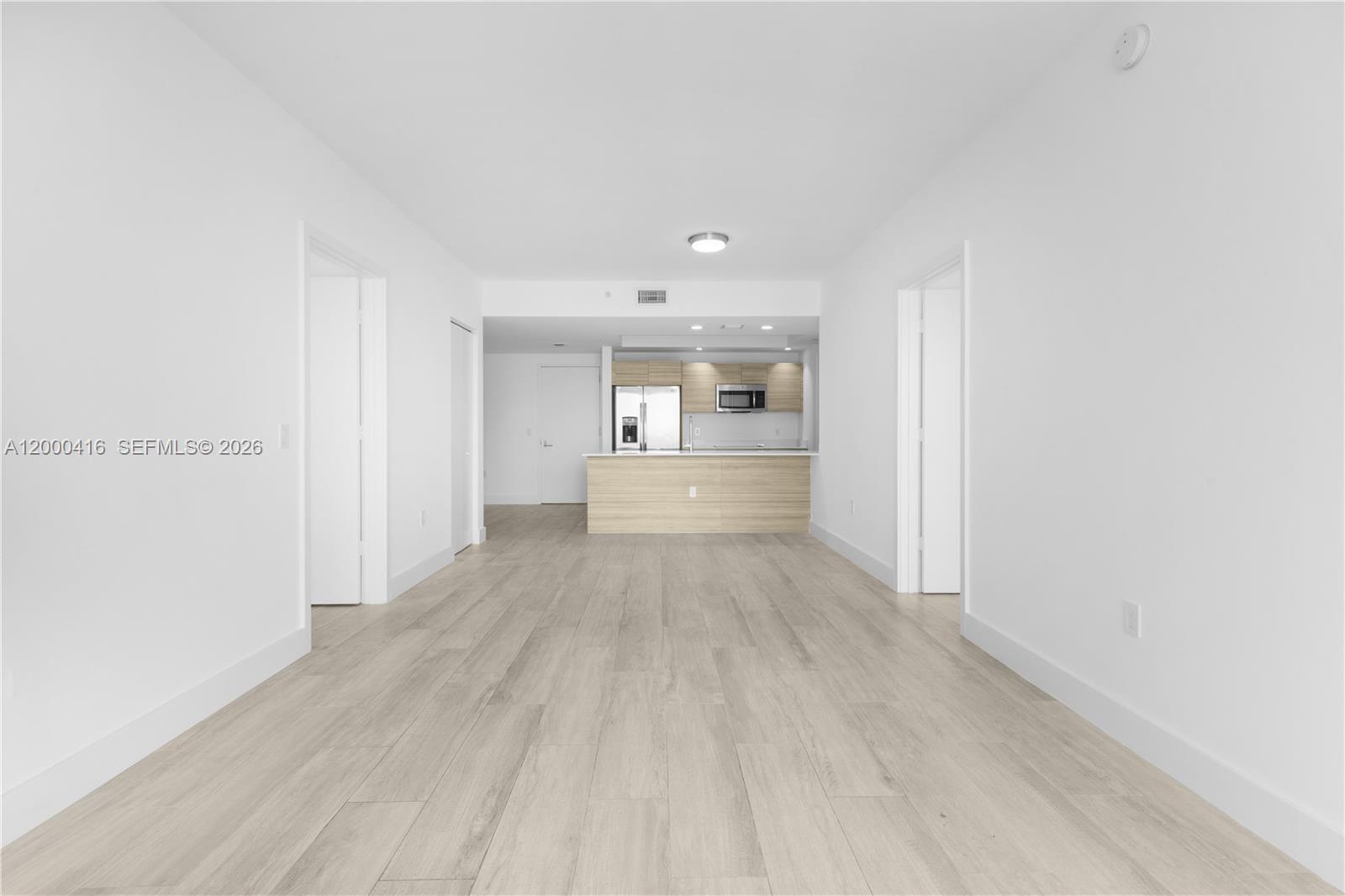 121 NE 34th St # 2602