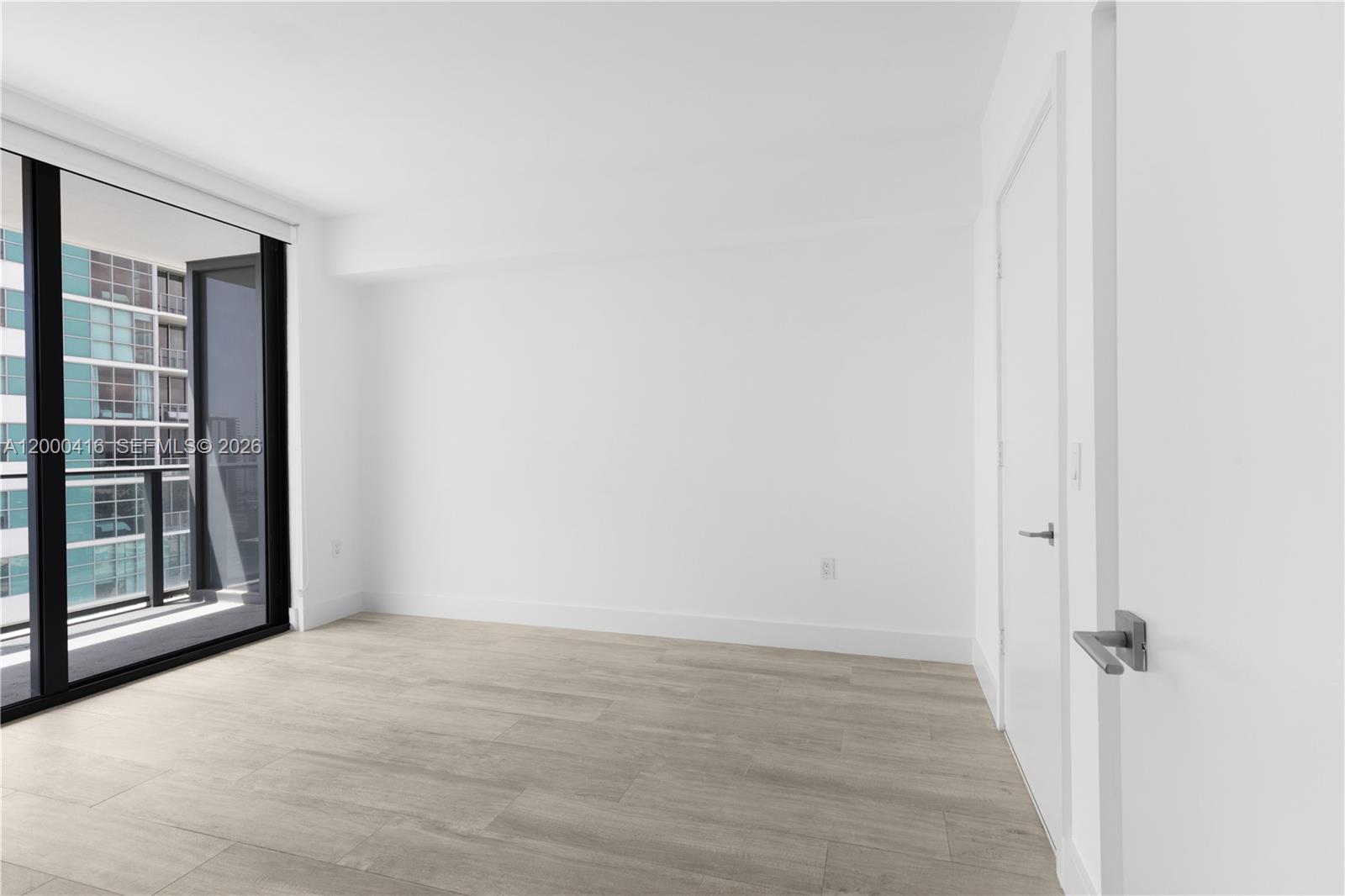 121 NE 34th St # 2602