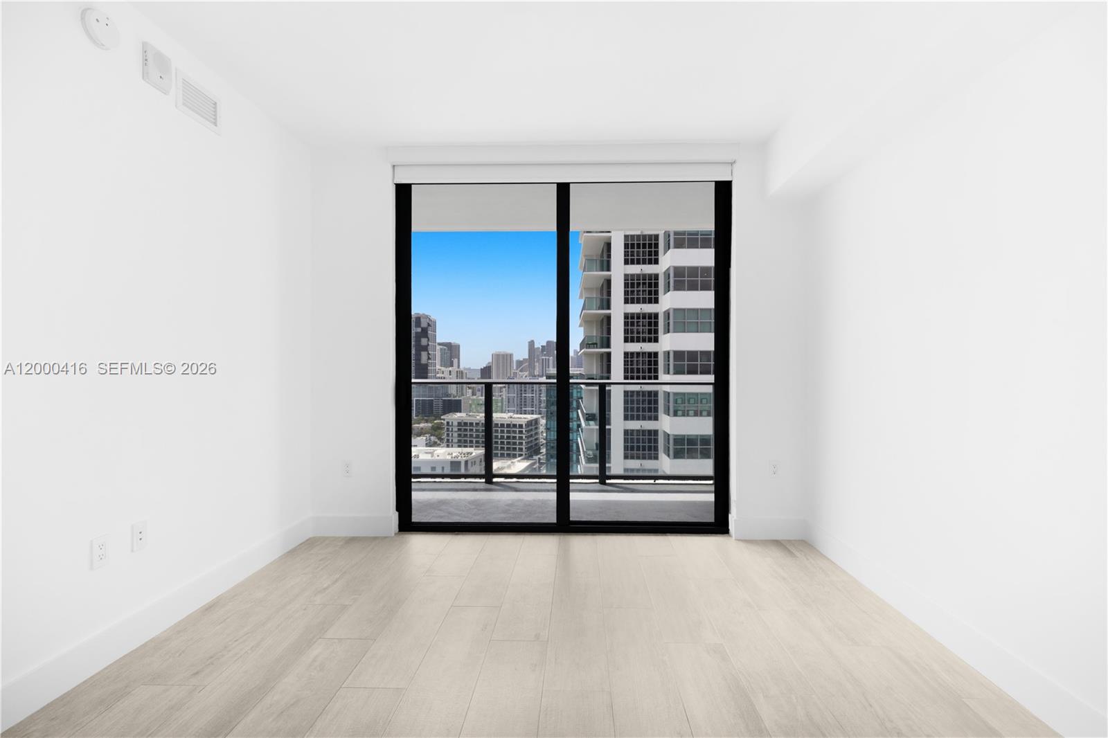 121 NE 34th St # 2602