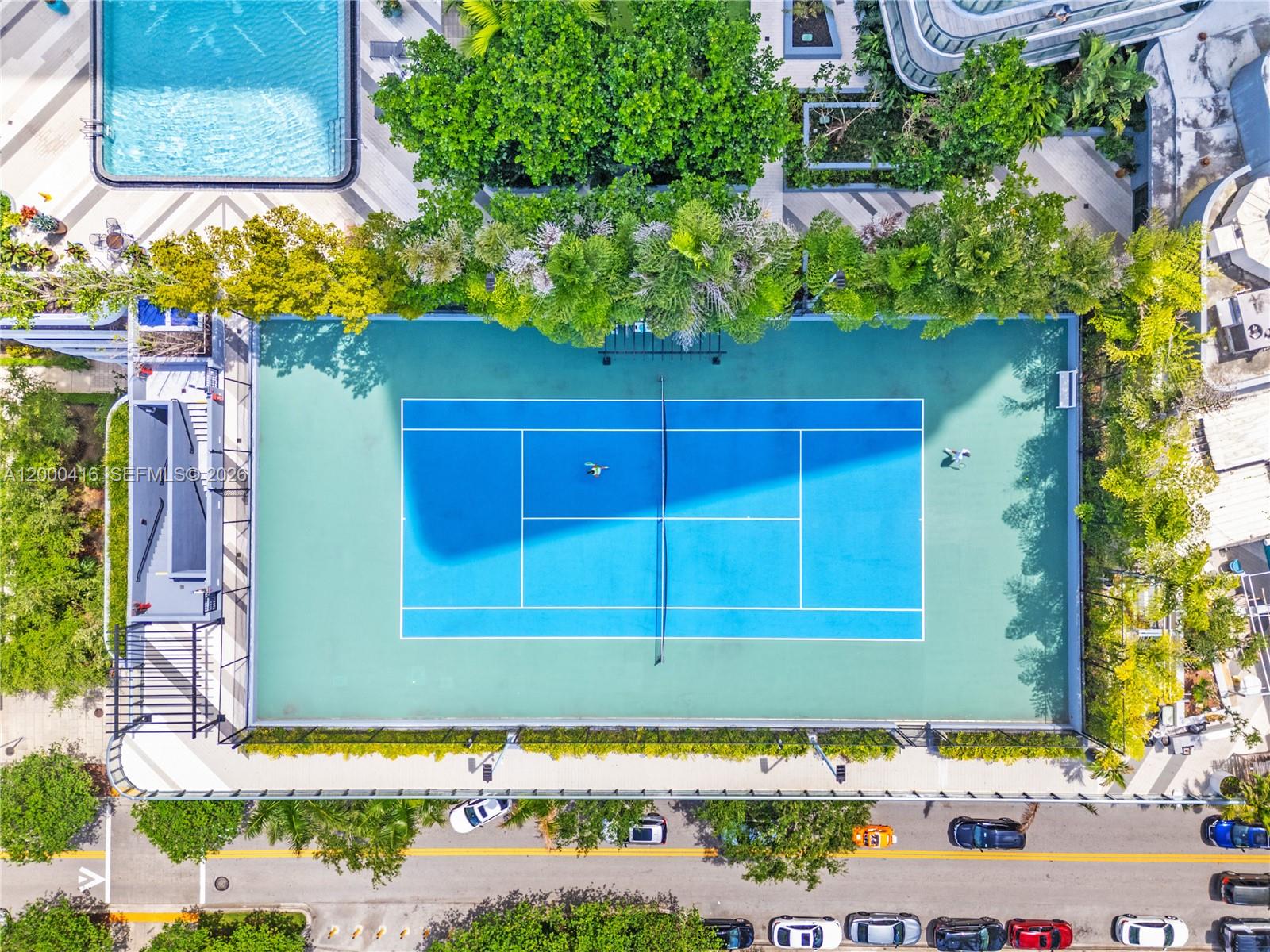 121 NE 34th St # 2602