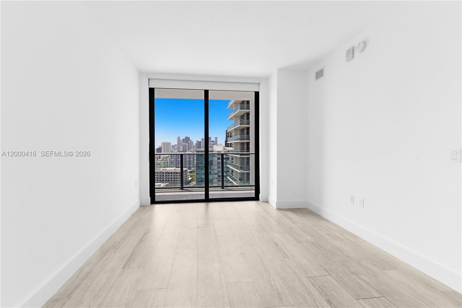 121 NE 34th St # 2602