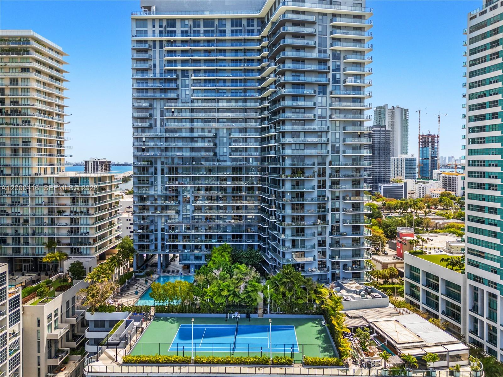 121 NE 34th St # 2602