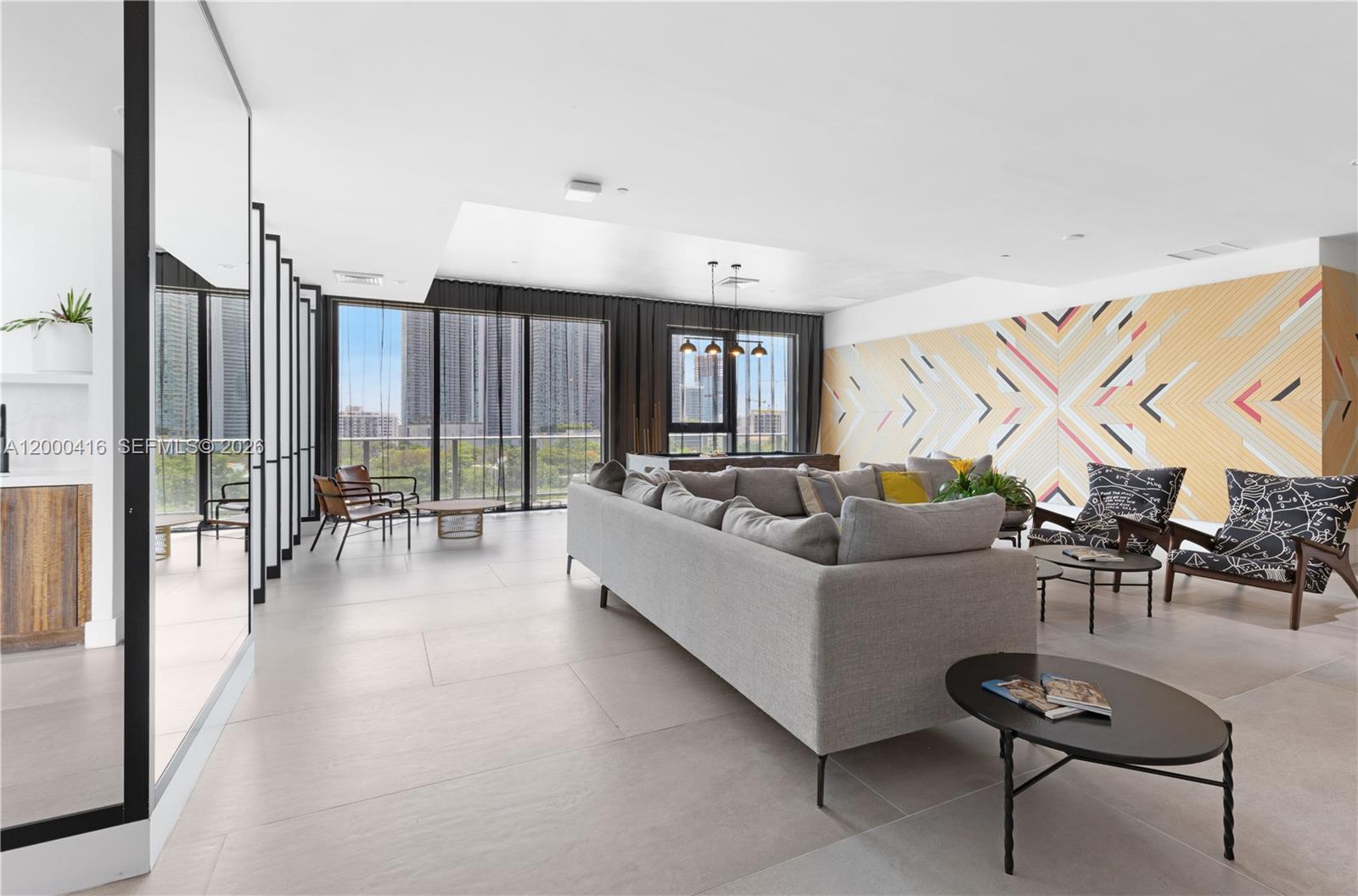 121 NE 34th St # 2602