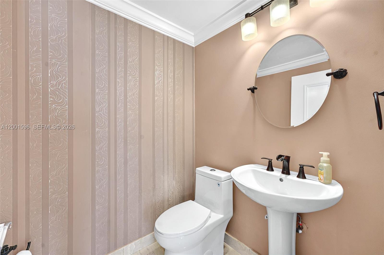 21050 Point Pl # 2301