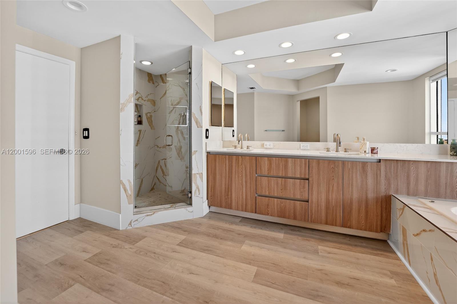 21050 Point Pl # 2301