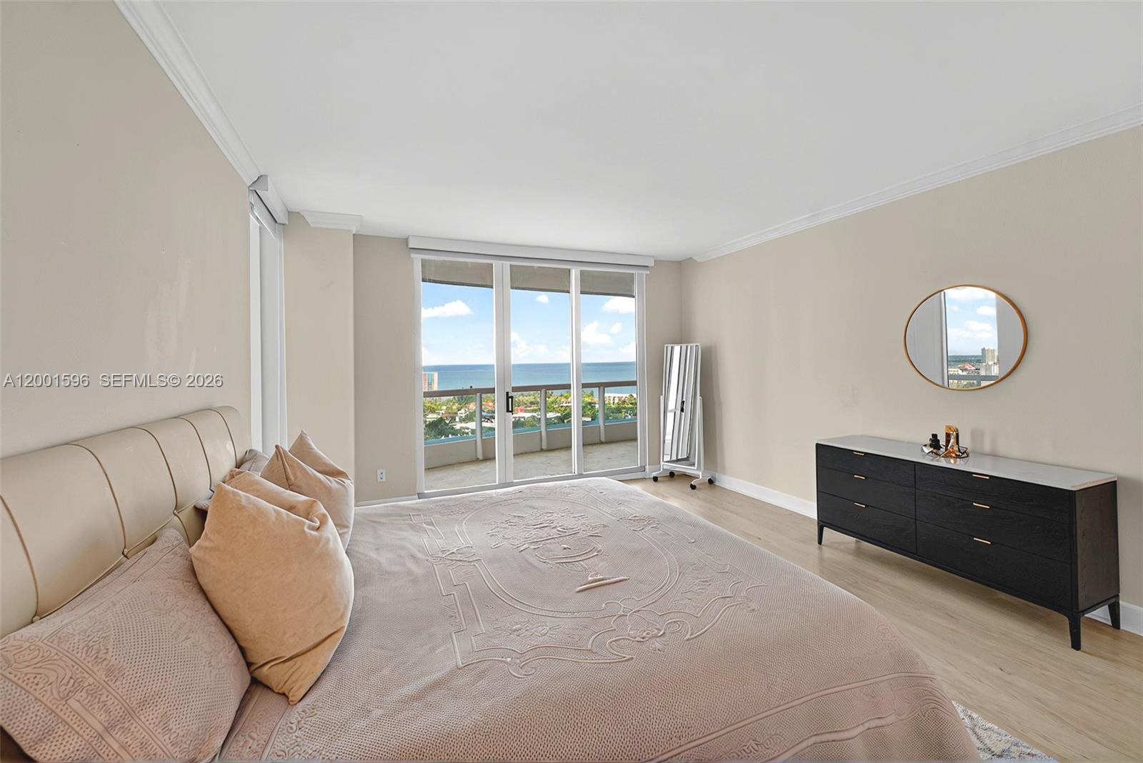 21050 Point Pl # 2301