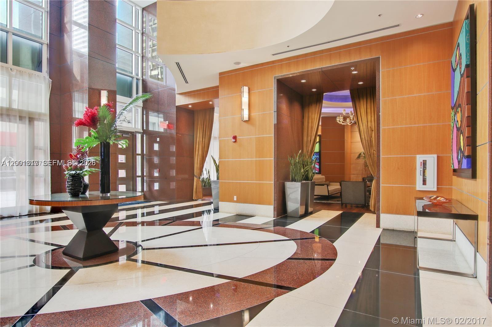 253 NE 2nd St # 1608