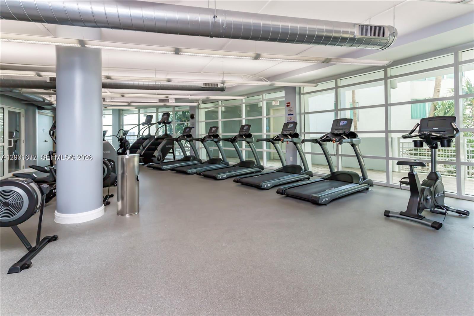 253 NE 2nd St # 1608