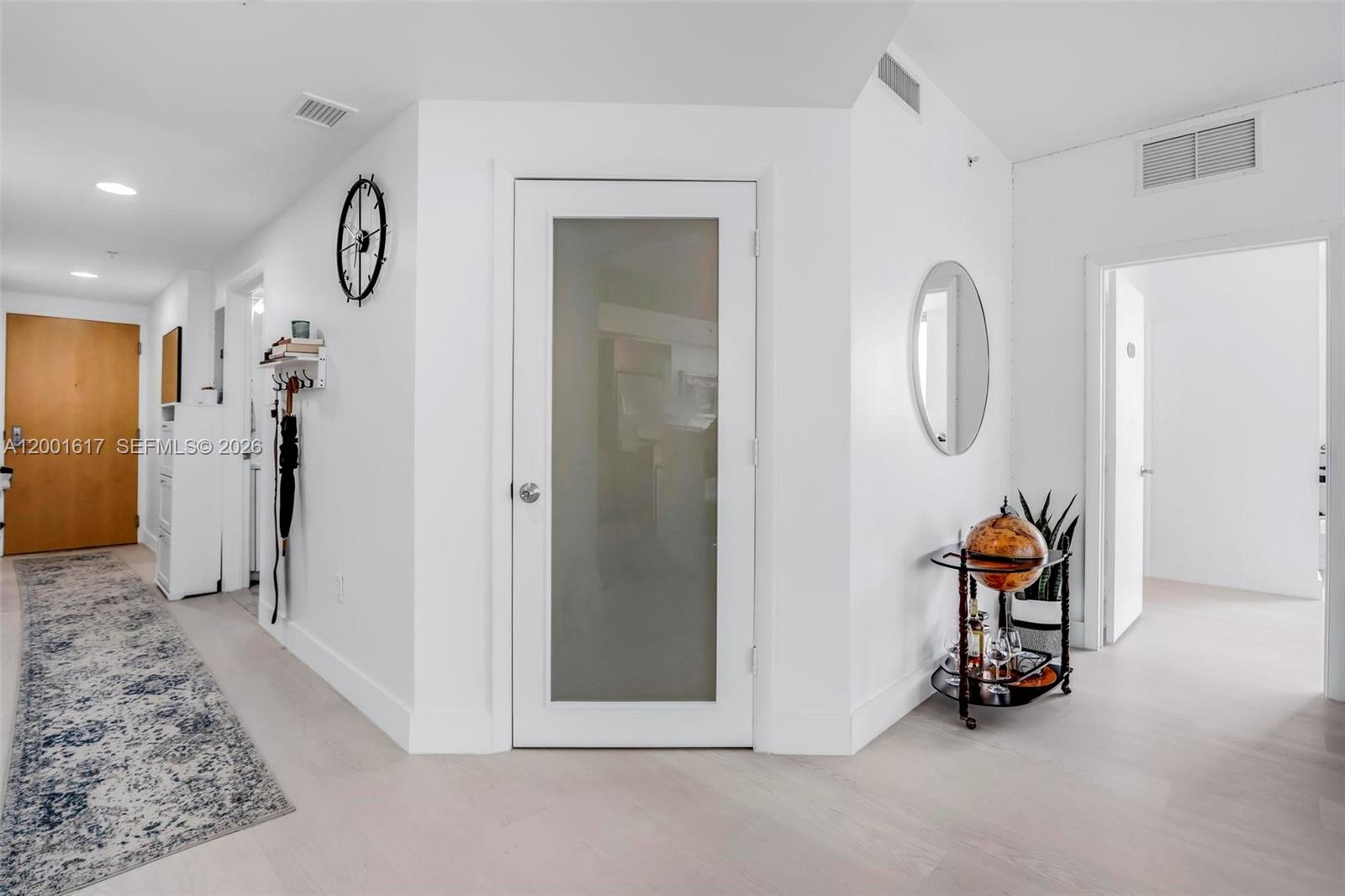 253 NE 2nd St # 1608