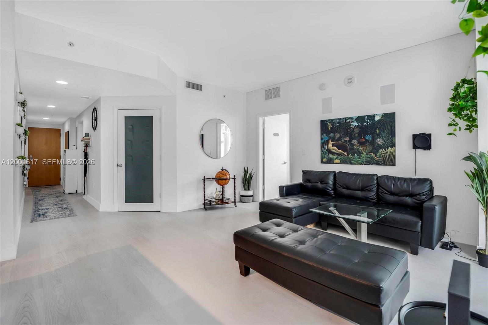 253 NE 2nd St # 1608