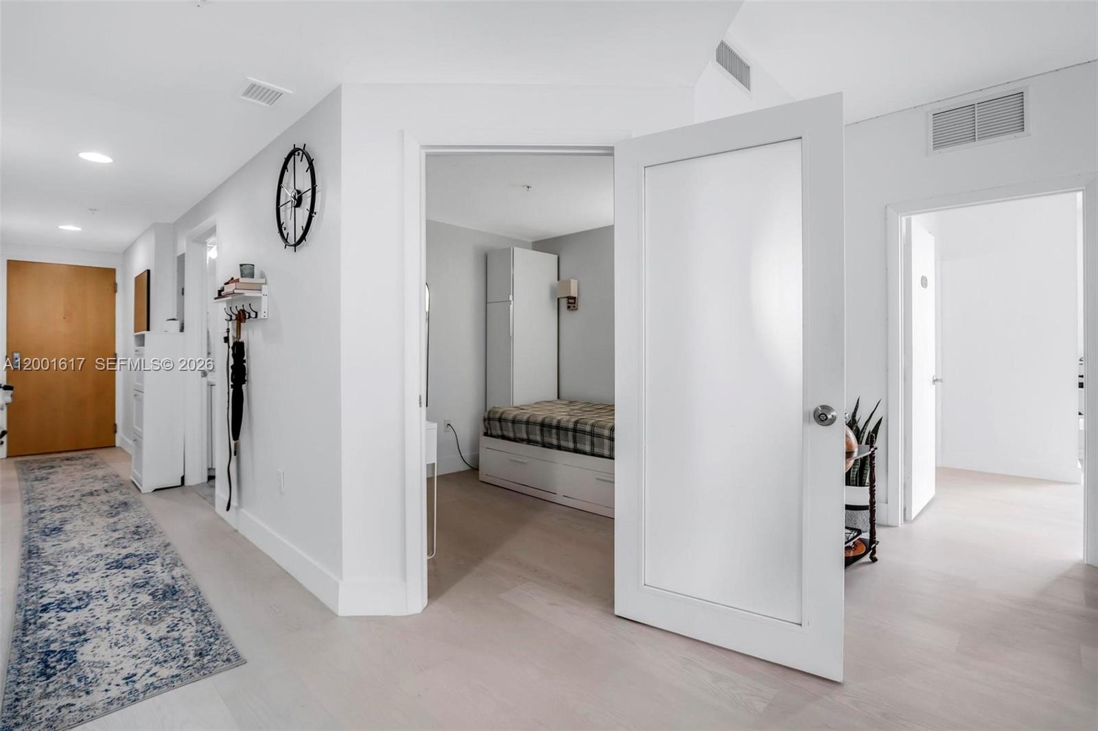 253 NE 2nd St # 1608