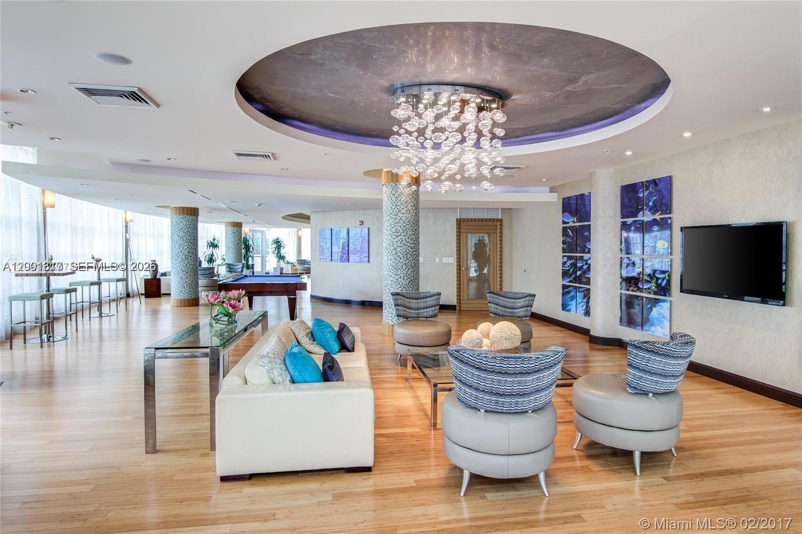 253 NE 2nd St # 1608