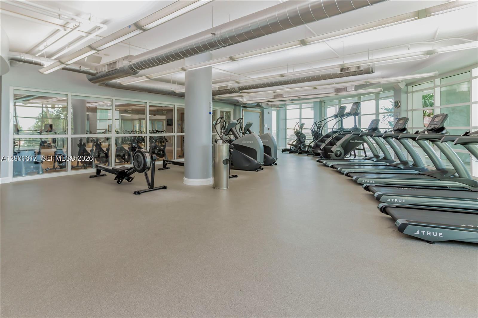 253 NE 2nd St # 1608