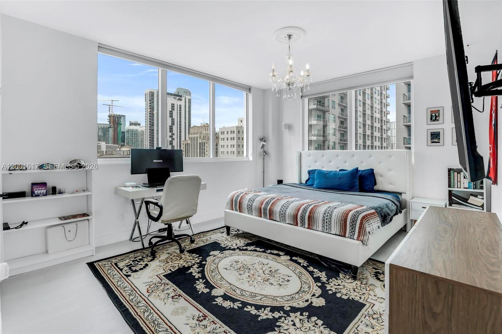 253 NE 2nd St # 1608