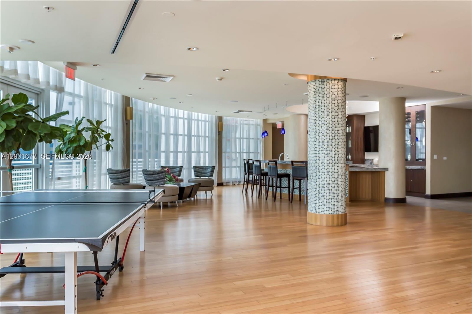 253 NE 2nd St # 1608