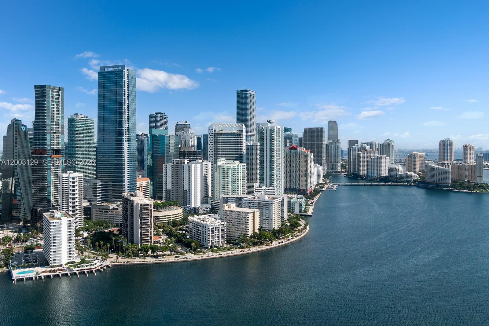 1451 Brickell Ave # 903