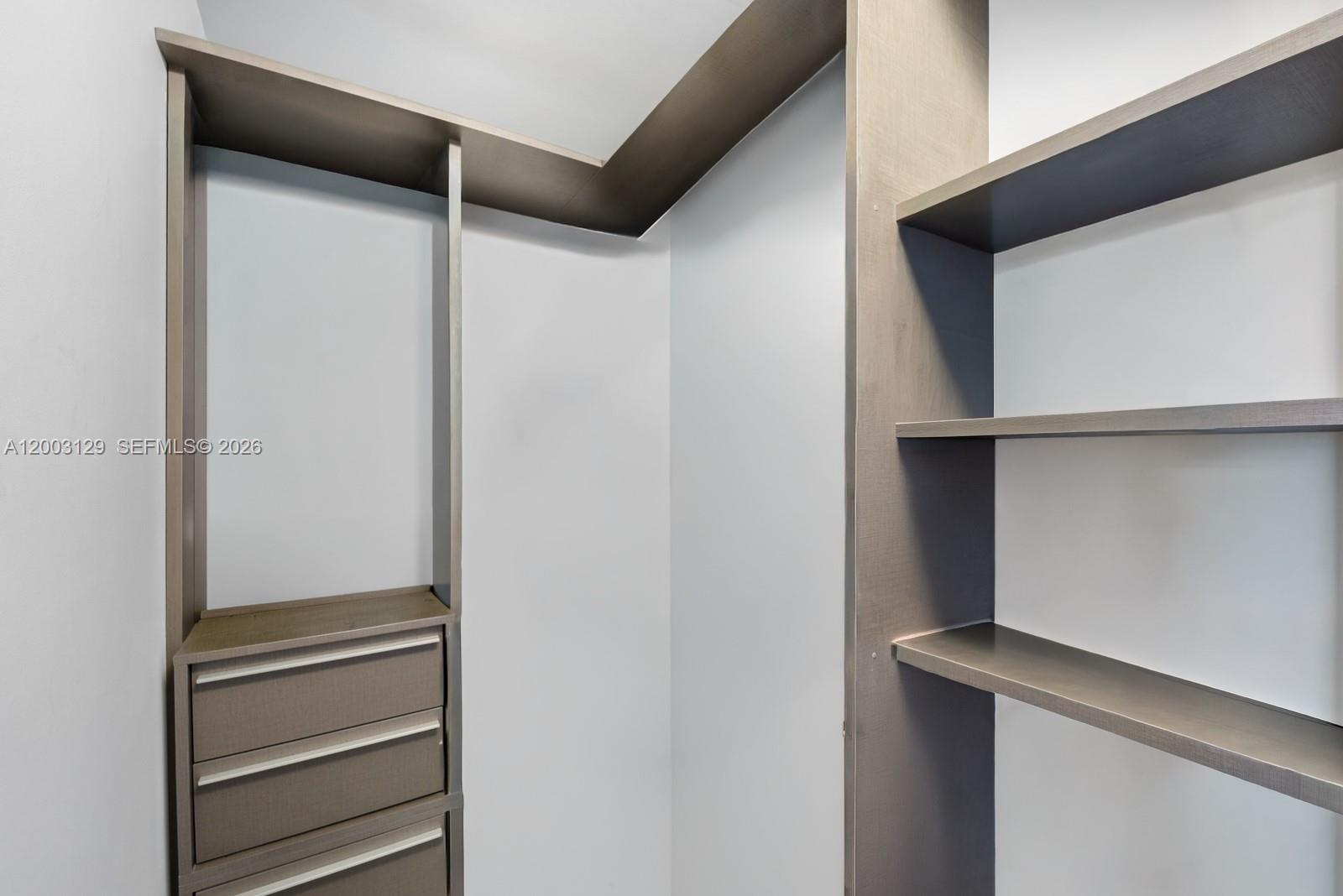 1451 Brickell Ave # 903