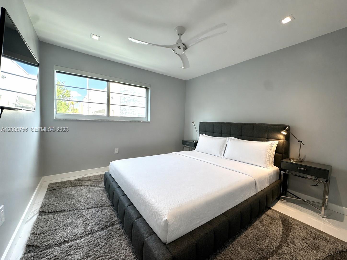 1428 Euclid Ave # 207